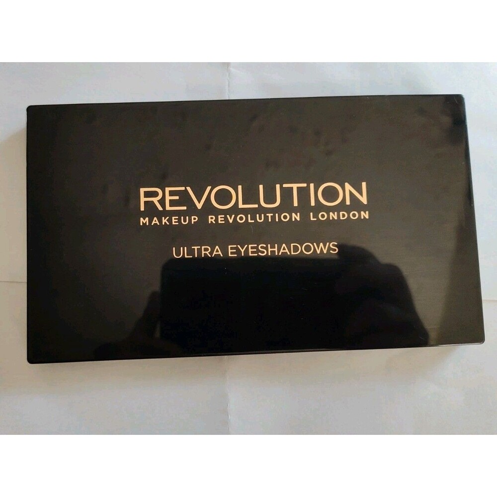 Makeup Revolution FLAWLESS Ultra Eyeshadows ~ NEW IN BOX + FAST FREE SHIPPING - Picture 4 of 6